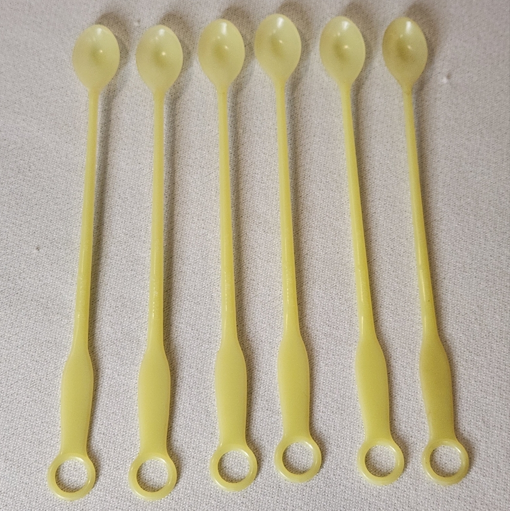 Six Vintage Tupperware Pastel Yellow 8" Iced Tea Swizzle Spoons #181